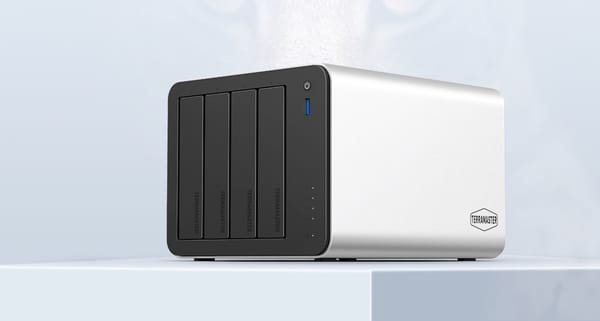 Mi Terramaster F4-425 Plus con TrueNAS